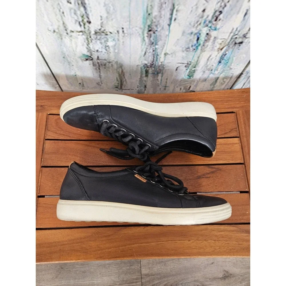 ECCO Soft 7 Sneaker 7 Black Leather Low Top Lace Up Comfort Minimalist Classic